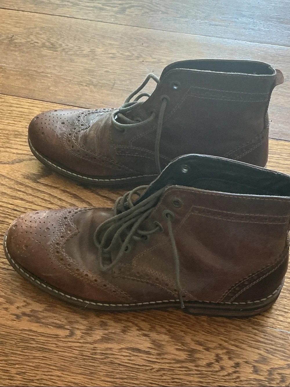 Crevo Speak Easy 225 Men’s Size 11 Chestnut Leather Wingtip Lace-Up Boots/Shoes